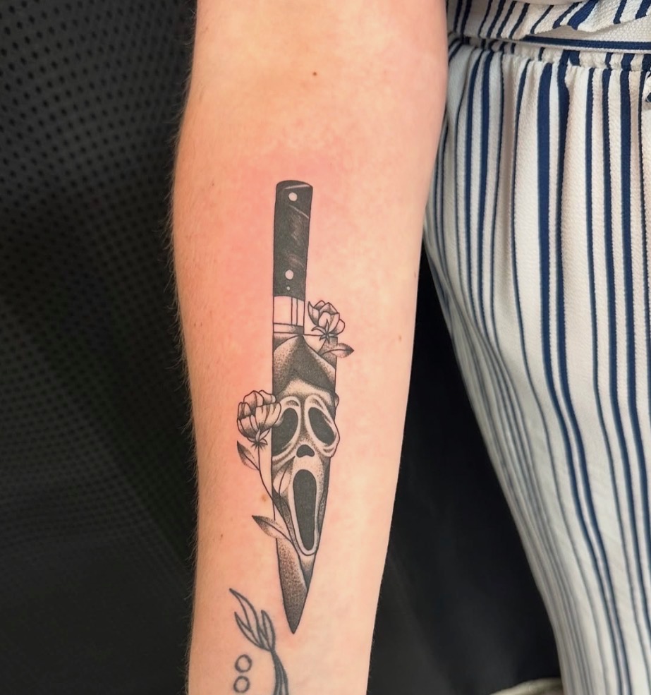 Scream forearm tattoo accent piece